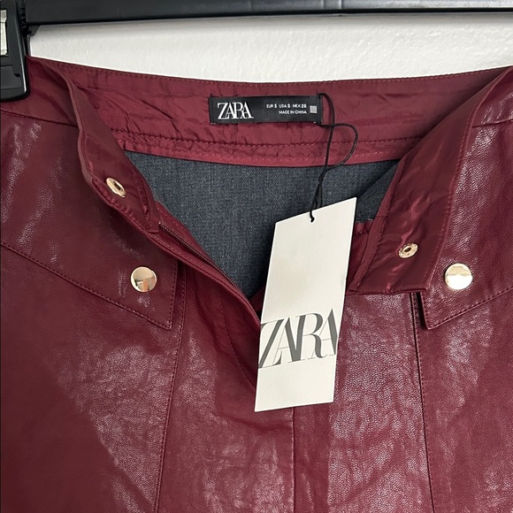 Zara Burgundy Mini Skirt with Gold Button Details - Picture 3 of 11